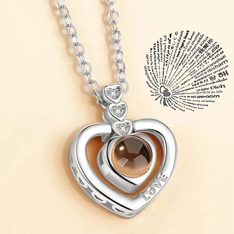 Love Heart Necklace 100 Languages I Love You Projection Pendant Jewelry For Mom Girlfriend Birthday Christmas Romantic Gifts