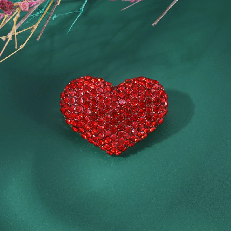 Bling Red Full of Rhinestone Heart Shape Brooch for Women Lovers Lapel Love Pins Christmas Love Pins